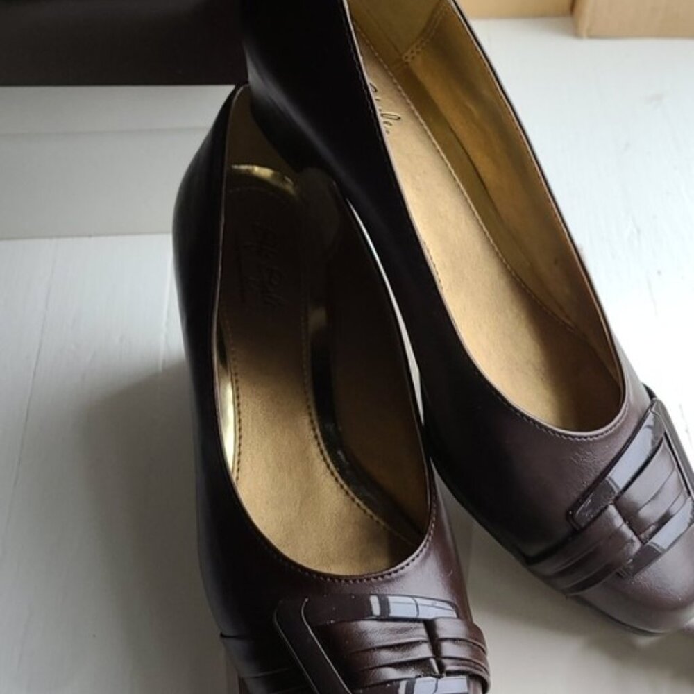 Soft Style by Hush Puppies Etroit Low Heel 9.5N